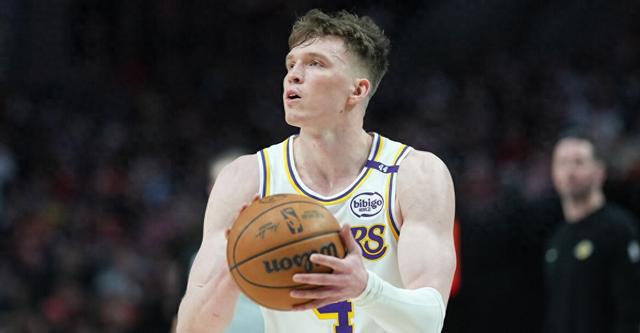 克内克特：季后赛出局后我立刻就开始训练 基本没有休息