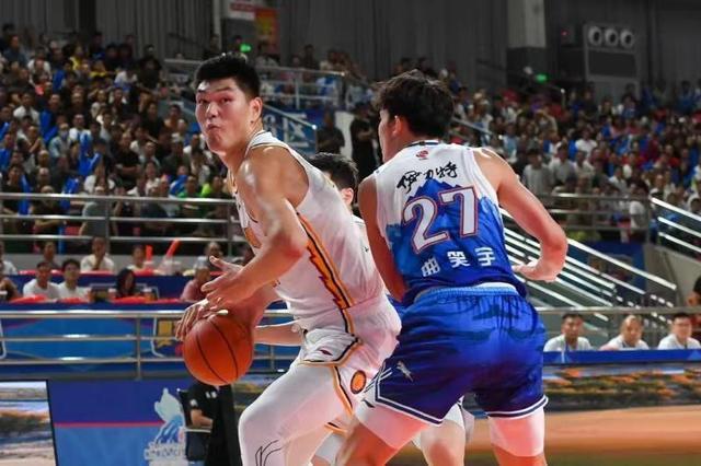 华体会网站-CBA｜刘传兴：并非有意弄伤曾凡博